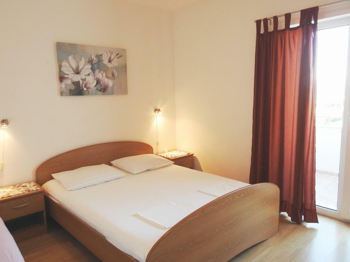 Miro Apartmani Murter Extérieur photo